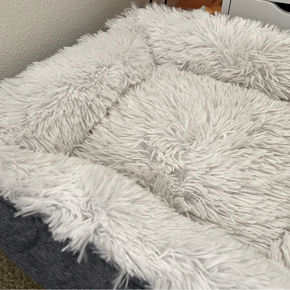 Fluffy Large cat bed